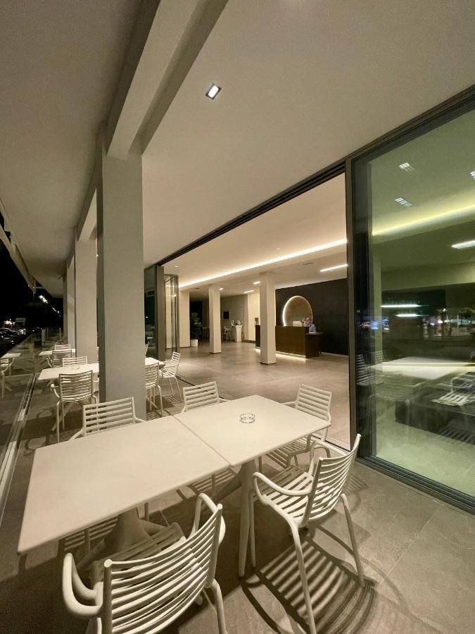 Hotel Cristallo Σενιγκάλια Εξωτερικό φωτογραφία